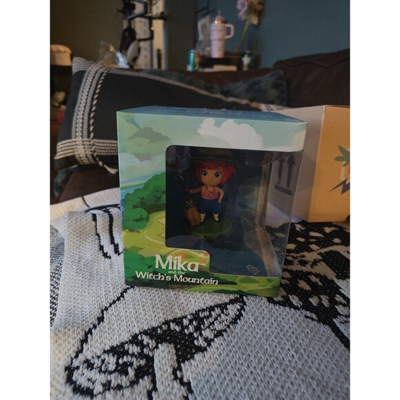 Mika and the witches mountain figure